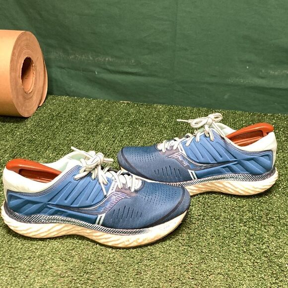 Saucony Hurricane 22 running shoes women’s size 8 wide (OKPM-12-006) - Picture 1 of 13